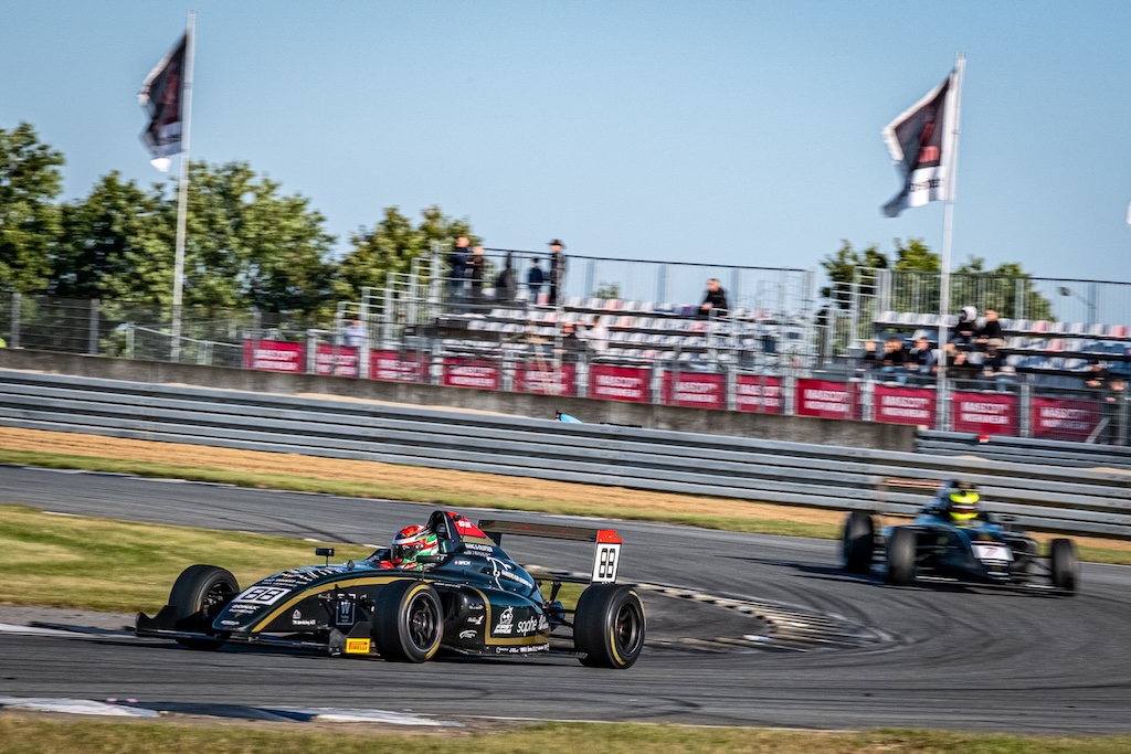 En hektisk weeekend afgjorde Nordic 4-mesterskaberne. 
(Foto: Grippo Motorsport PR)